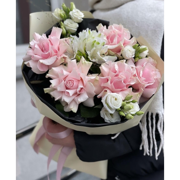 Buchet cu flori mixate